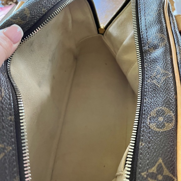 Authentic Louis Vuitton Satchel - Picture 9 of 16